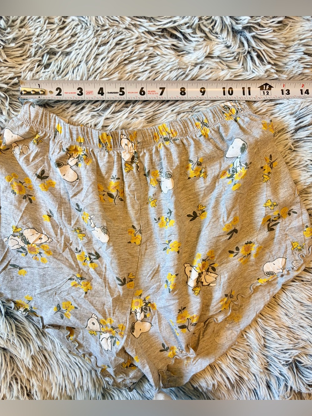 Snoopy Ruffle Lounge Shorts - Picture 5 of 10